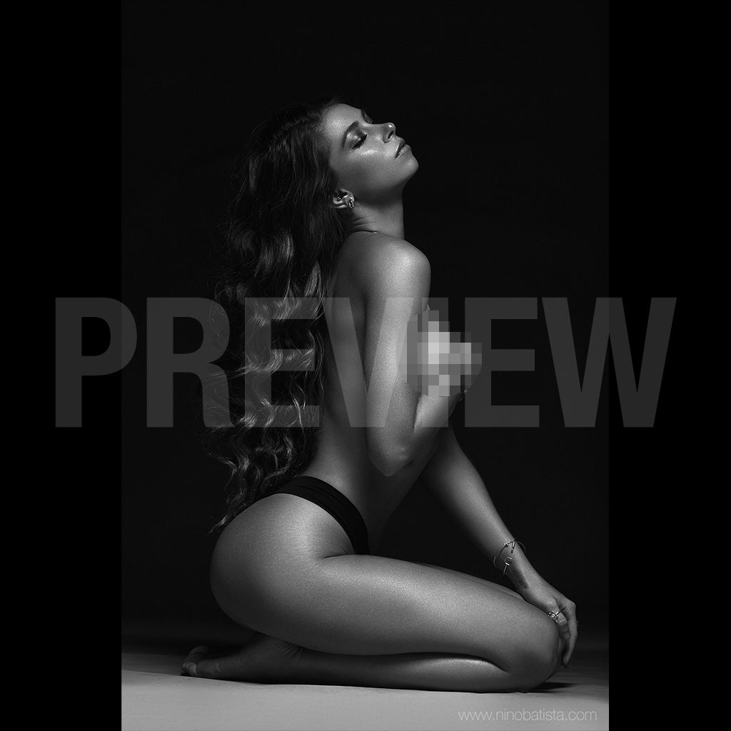 Nicole in Studio by Nino Batista