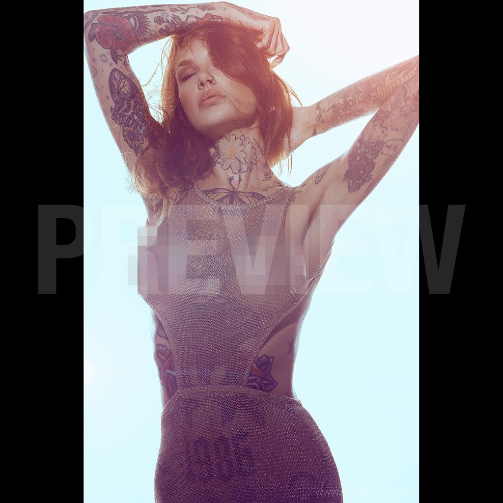 Lindsey Taylor Tierney: Studio Glow by Nino Batista